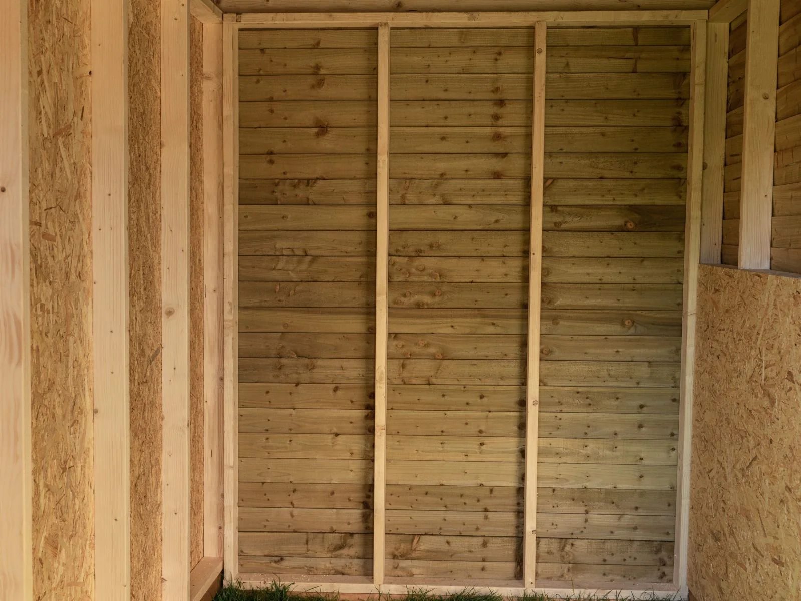 18ft x 12ft Field Shelter with Storage/Tack Feed Room V.4 - Image 14