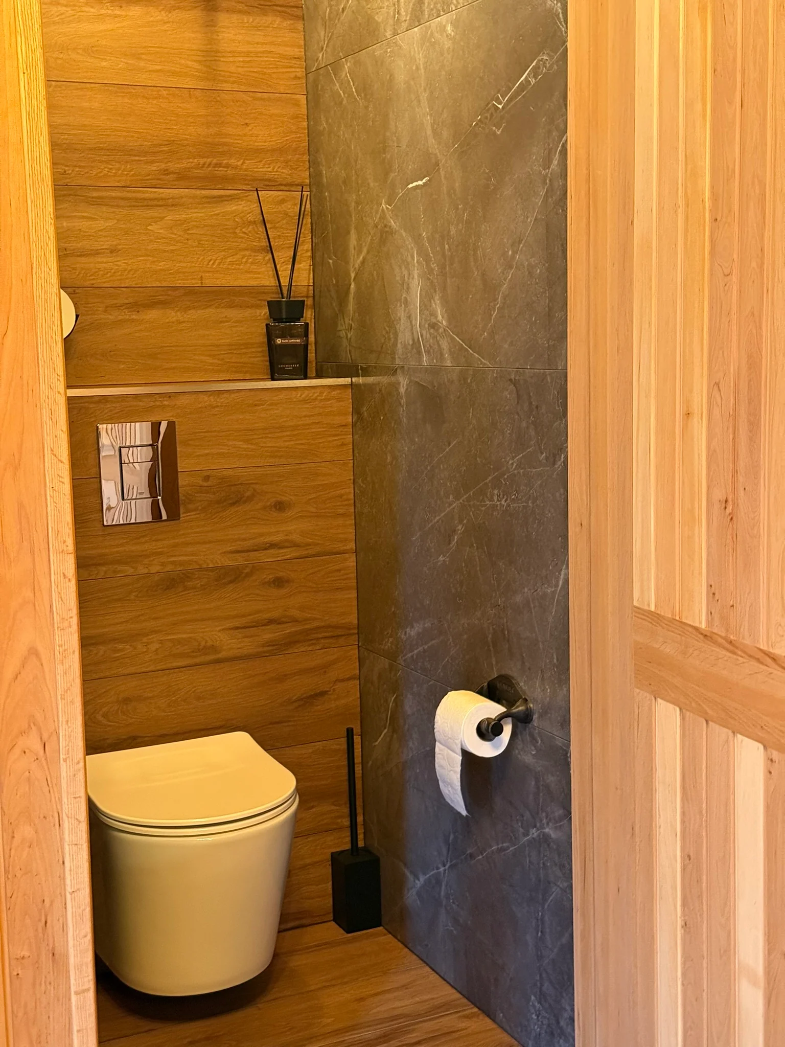 Luxury Garden Sauna & Wellness Suite - Image 15
