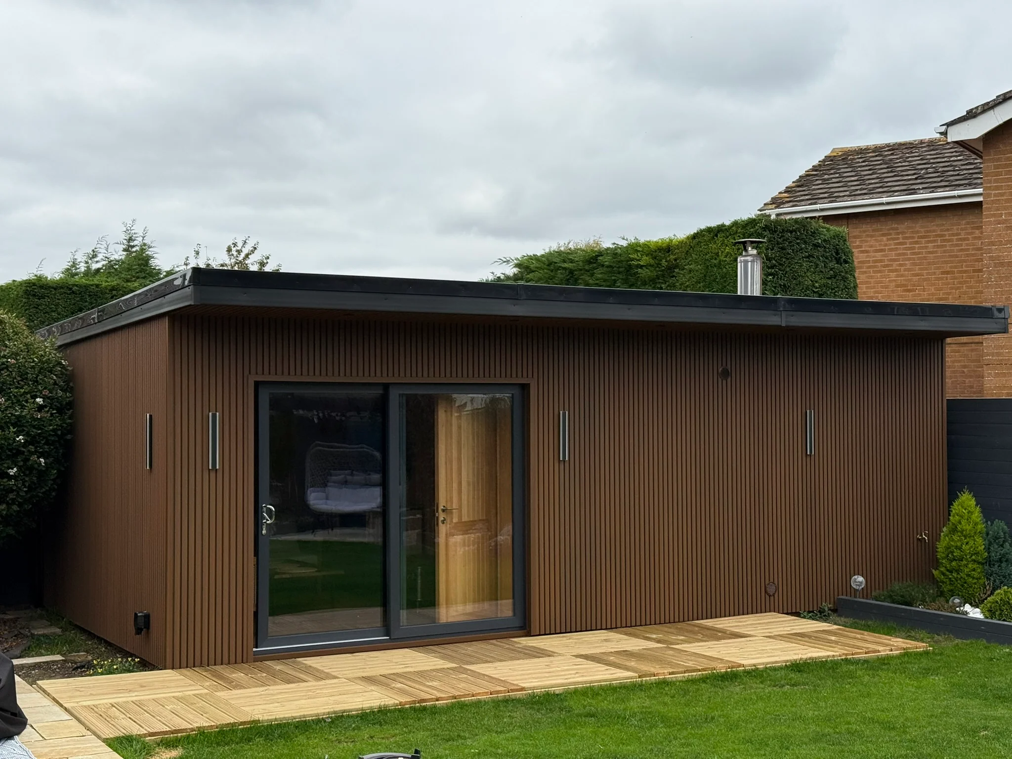 Luxury Garden Sauna & Wellness Suite - Image 3
