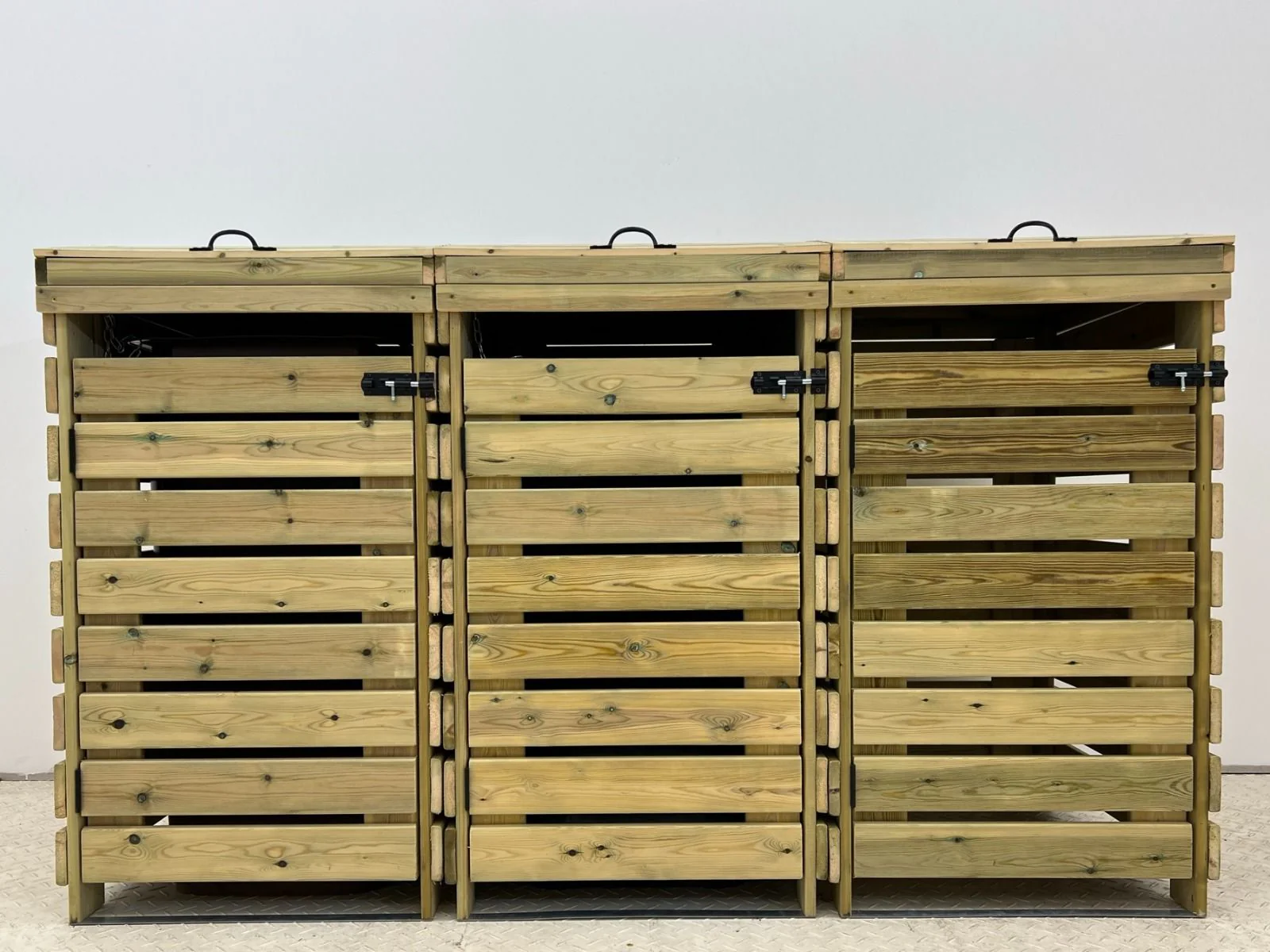 Binbreeze Wheelie Bin Storage Unit - Image 18