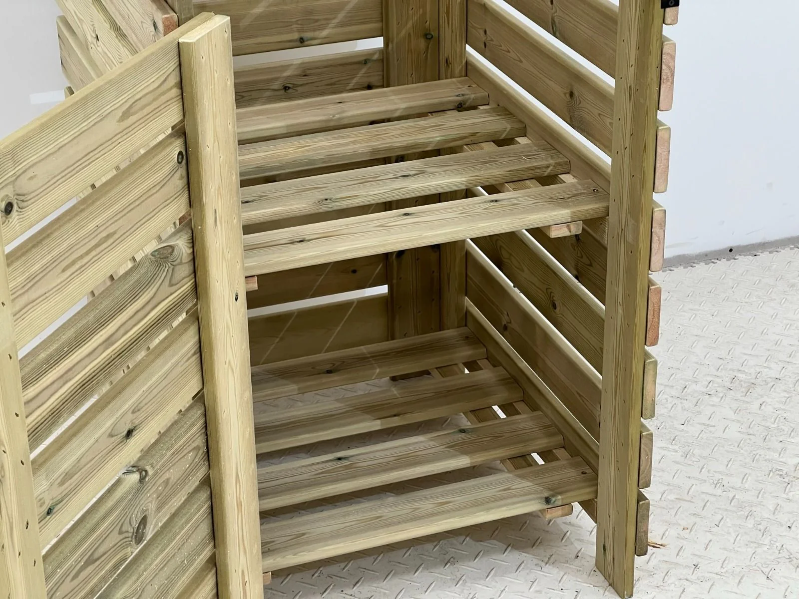 Binbreeze Wheelie Bin Storage Unit - Image 33