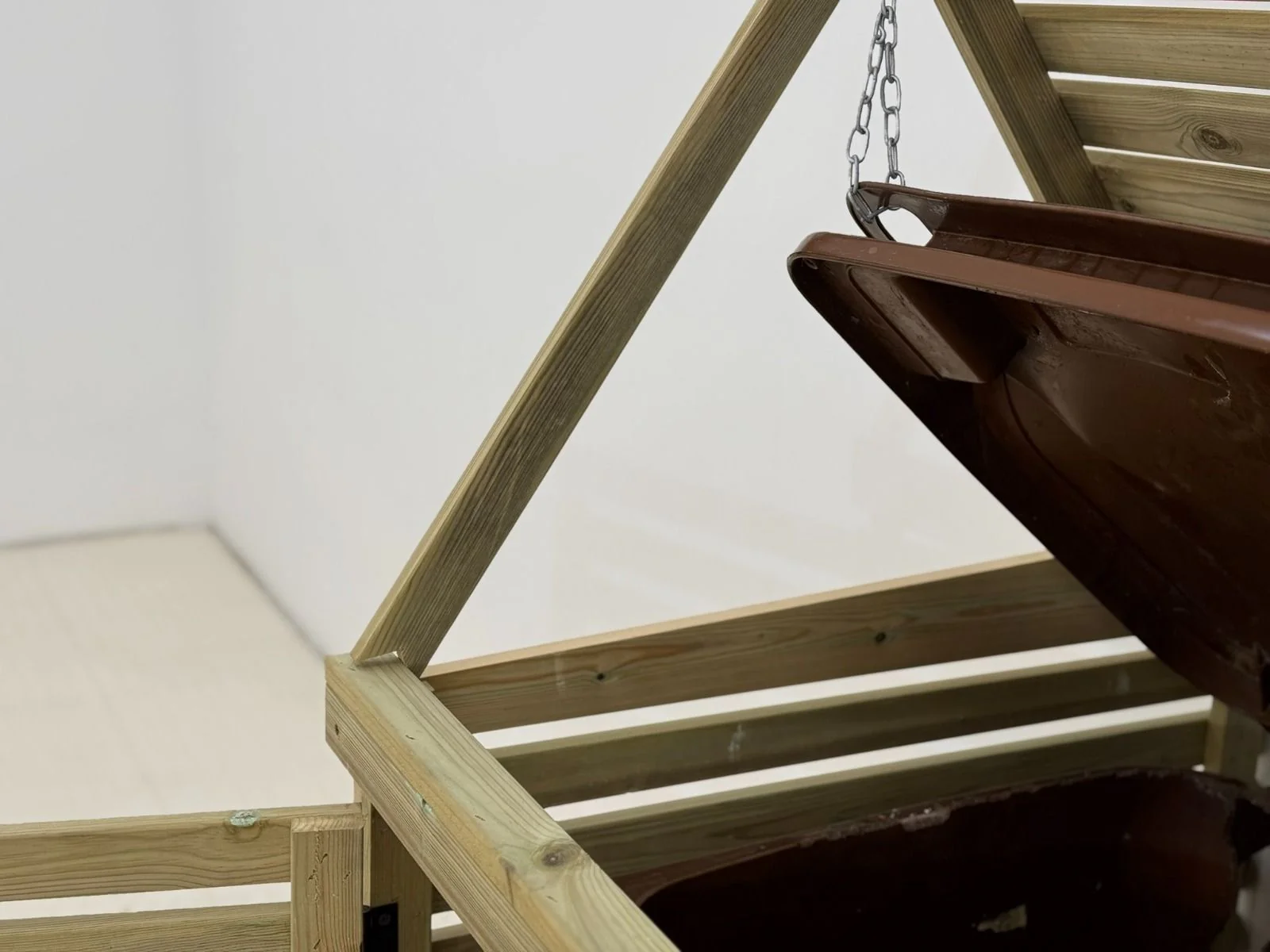 Binhaven Slatted Wheelie Bin Storage Unit - Image 3