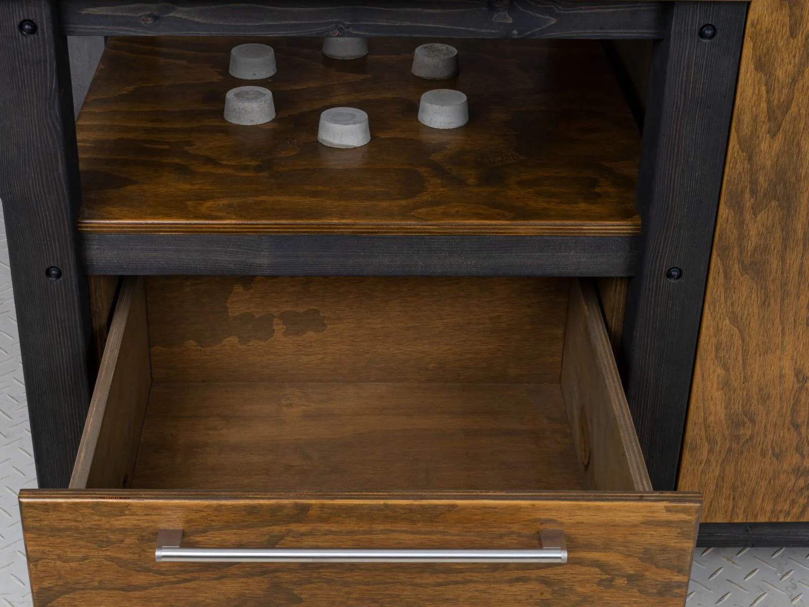 "Chef's Mate" BBQ Grill Table, Kitchen space for all ceramic kamado cookers - Image 3