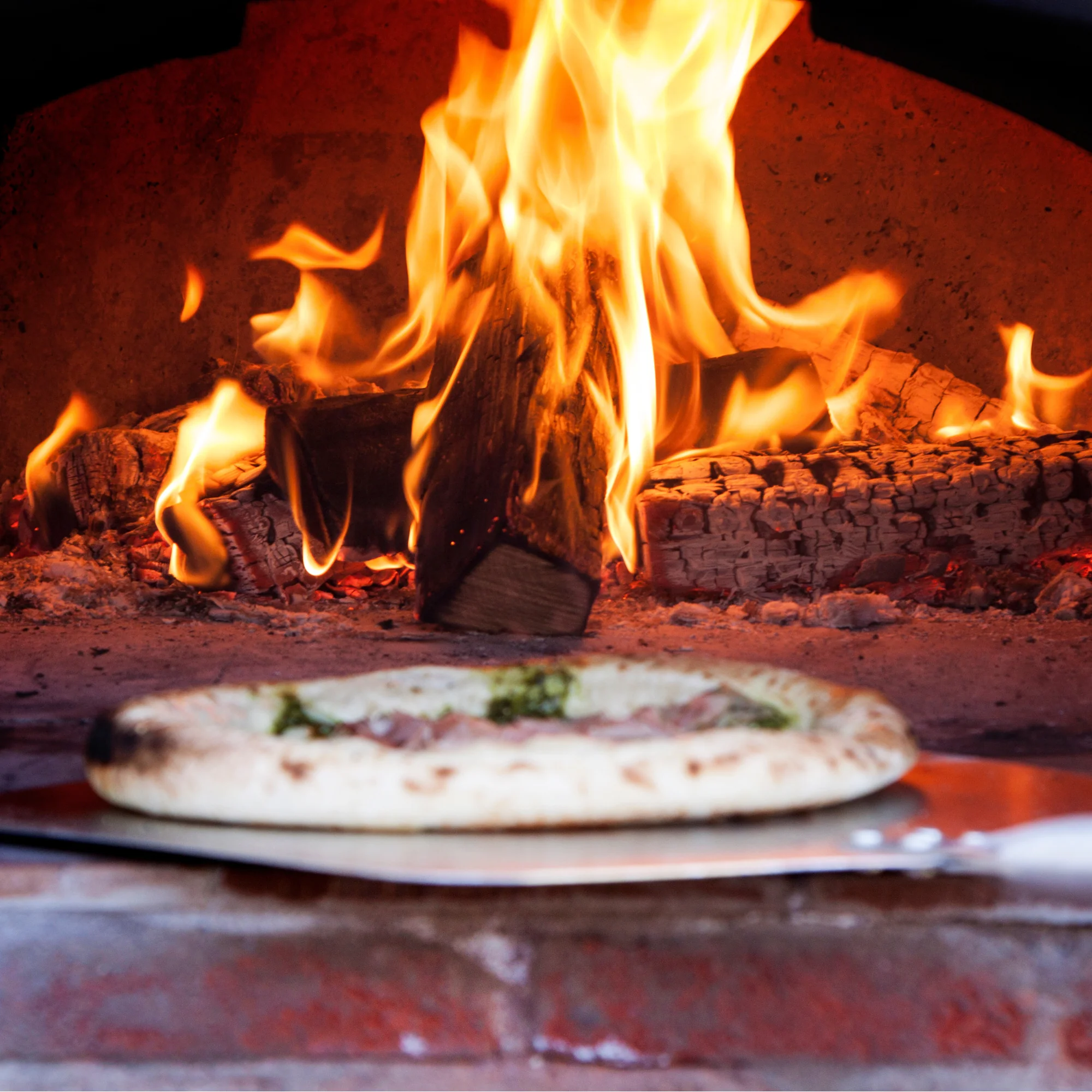 Dome Pizza Logs for Pizza Ovens - Image 3