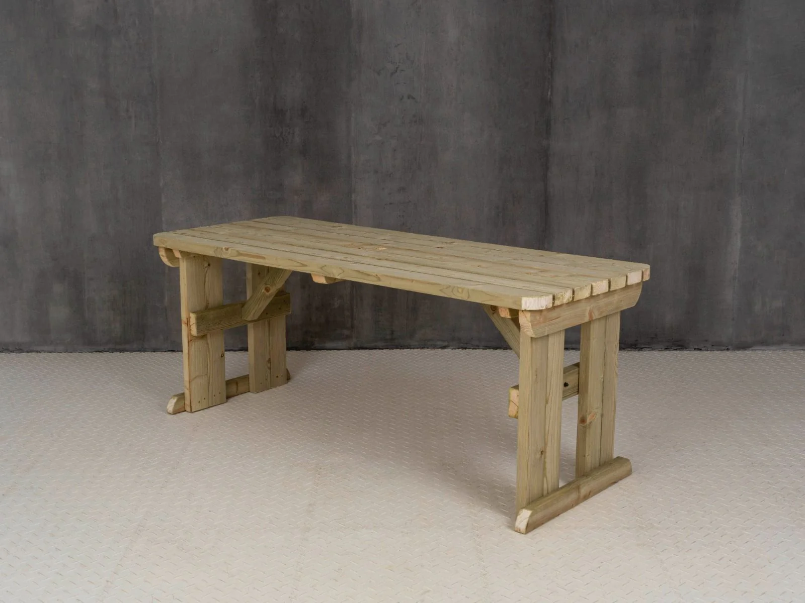 Hollies Rounded Wooden Garden Table, Outdoor Picnic Dining Desk - Image 5