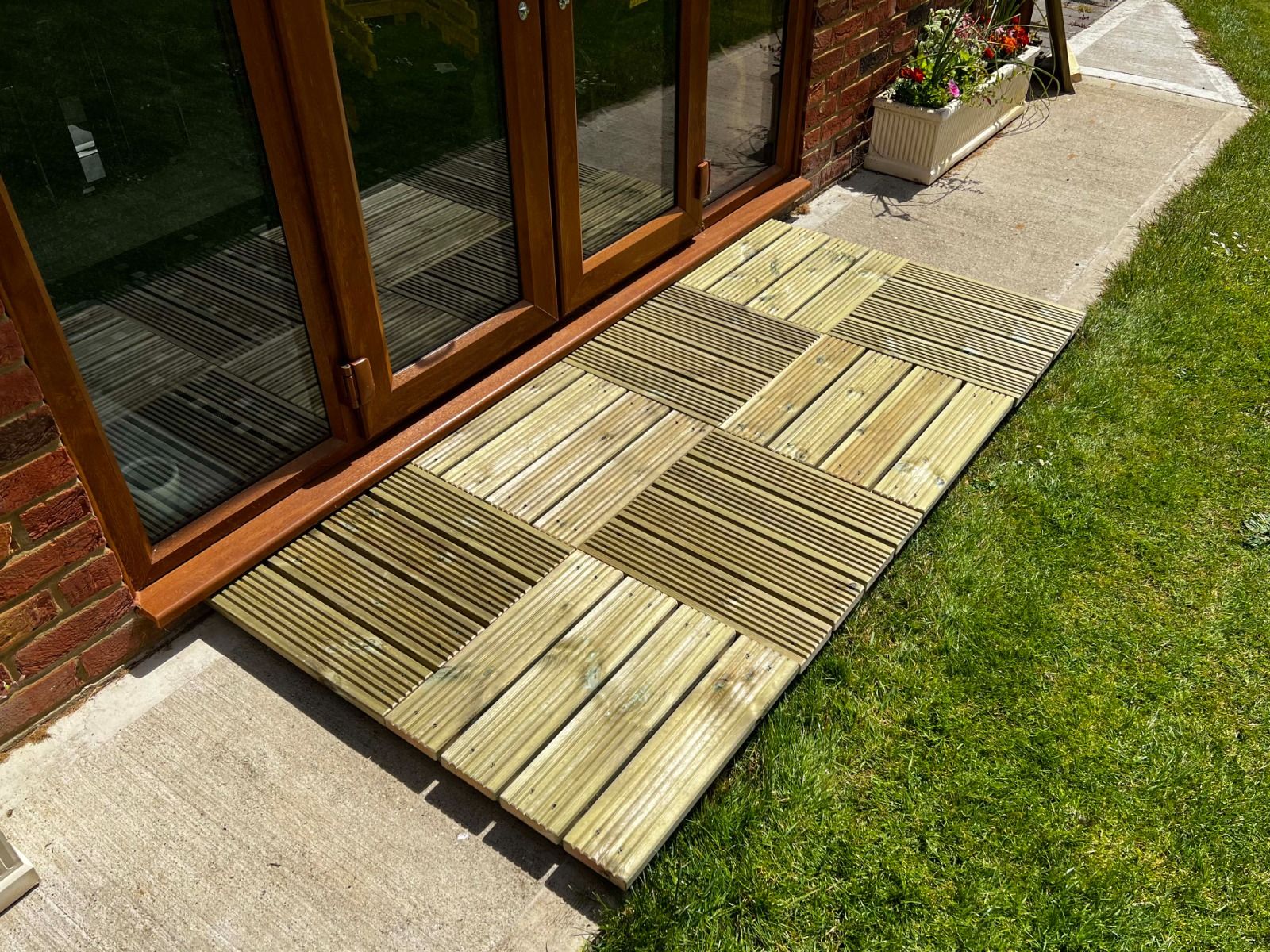 Vertal Decking Tiles - Image 6