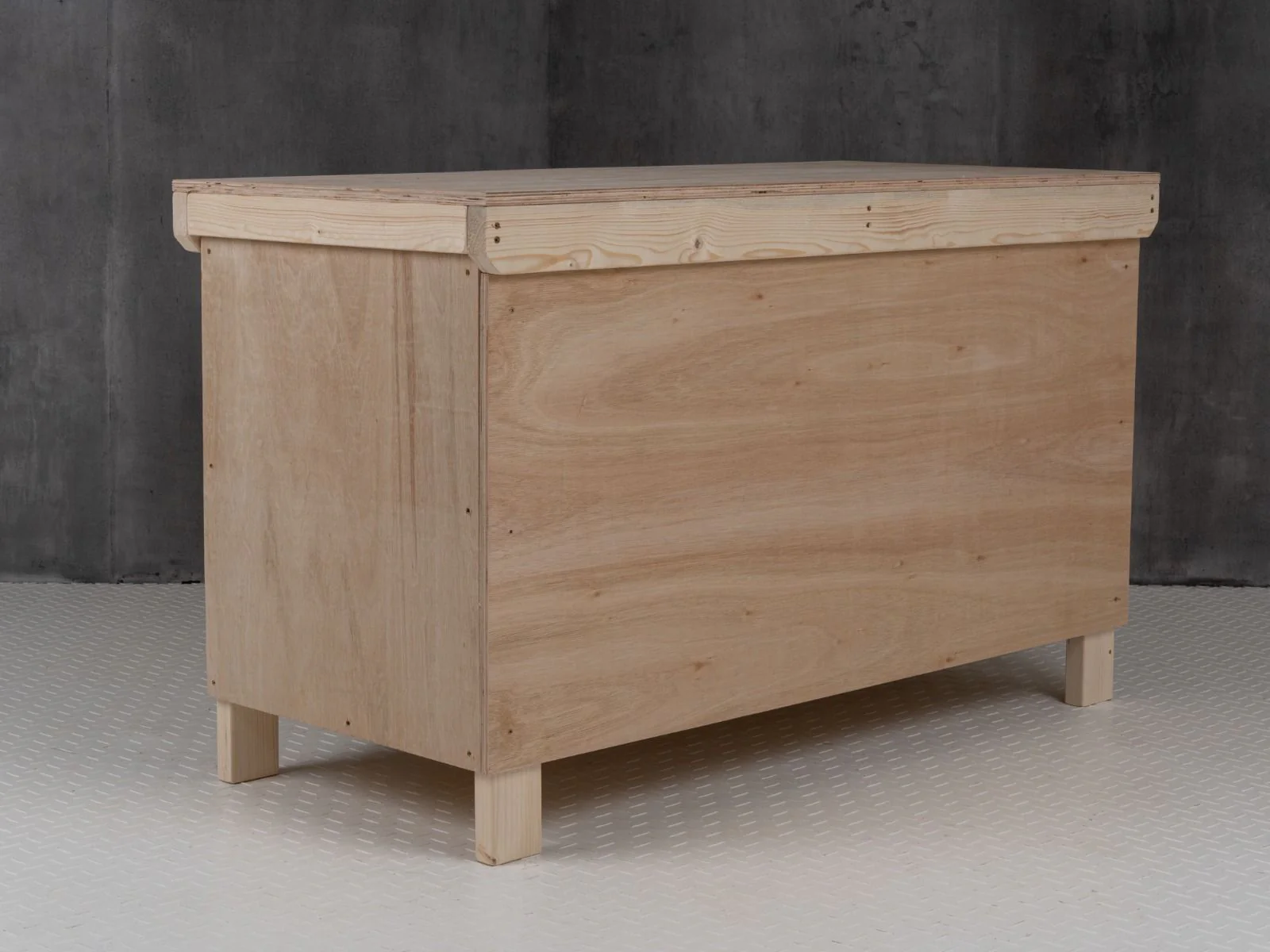 Wooden Eucalyptus hardwood top workbench with lockable cupboard (V.9) - Image 5