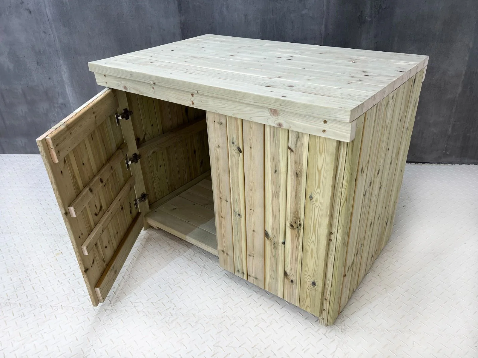 Wooden Garden Cupboard Table V.1 - Image 3