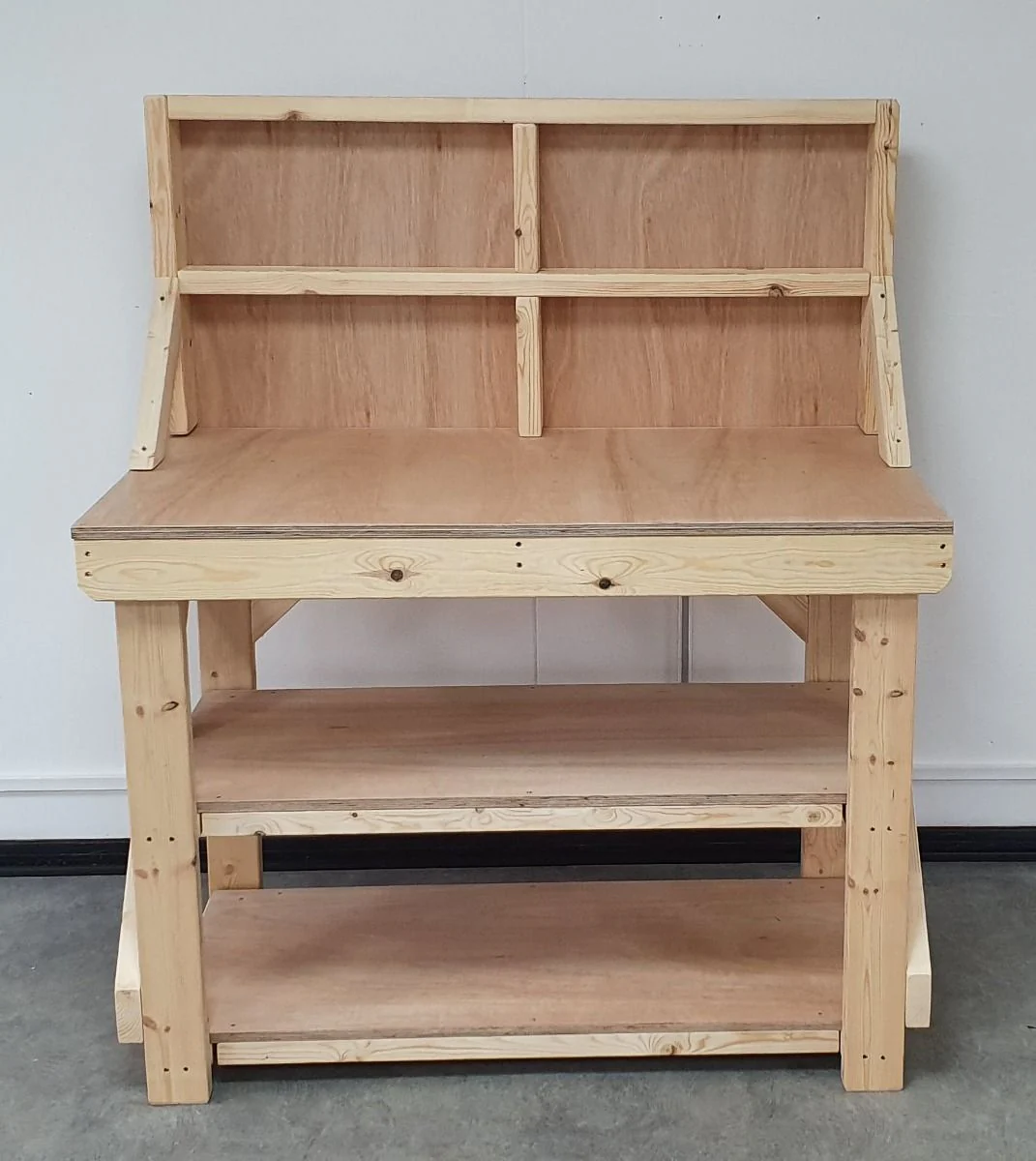 Wooden Workbench 18mm Eucalyptus Hardwood Top With Back Panel And Double Shelf - Image 4