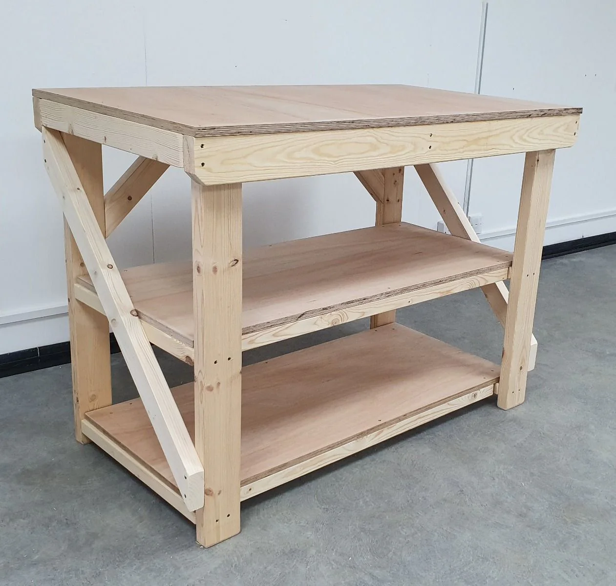Wooden Workbench 18mm Eucalyptus Hardwood Top With Double Shelf - Image 4