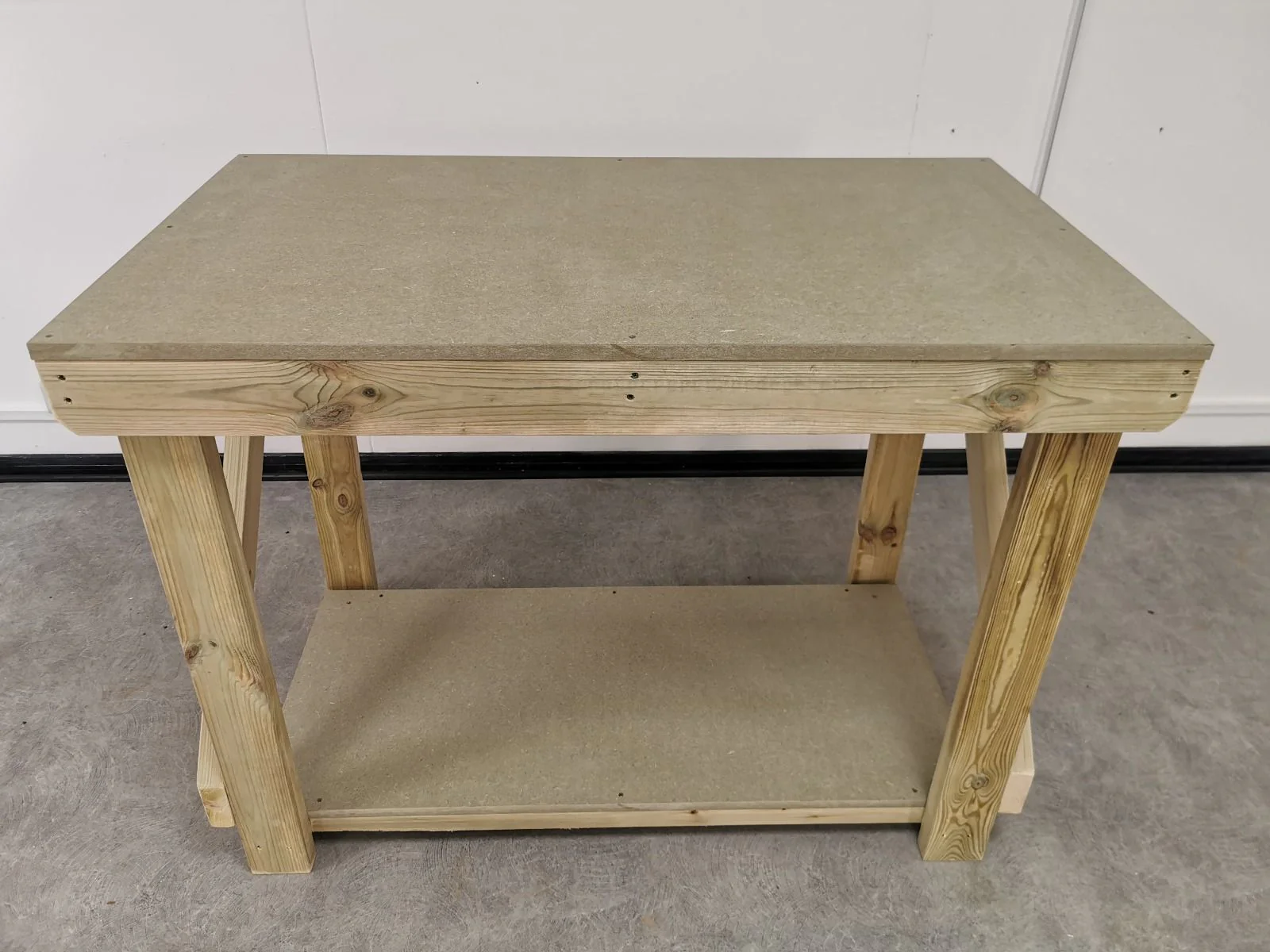 Wooden Workbench 18mm uniMDF Moisture Resistant Top - Image 4